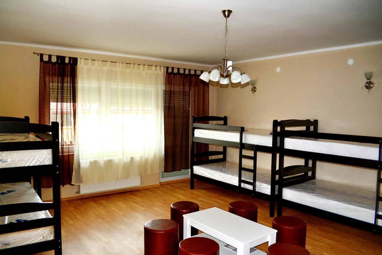 Hostel Art Gradiska Экстерьер фото